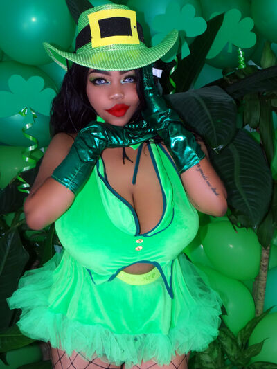 HellenSpincer's hot photo – thumbnail