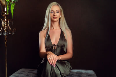 NancyFloyd's hot photo – thumbnail