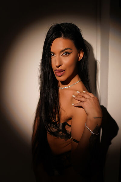 IzaBelle Gallery Image 31
