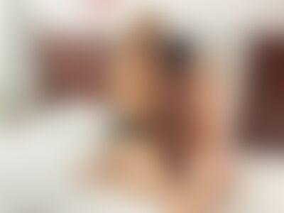 MaxAndTify's hot photo – thumbnail
