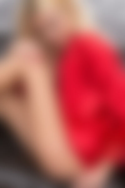 biancawhite's hot photo – thumbnail