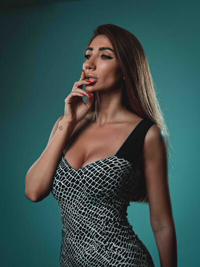 ShivaRed's hot photo – thumbnail