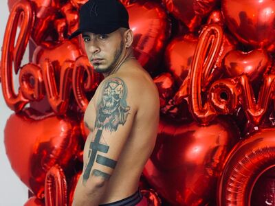 CristopherTomson's hot photo – thumbnail