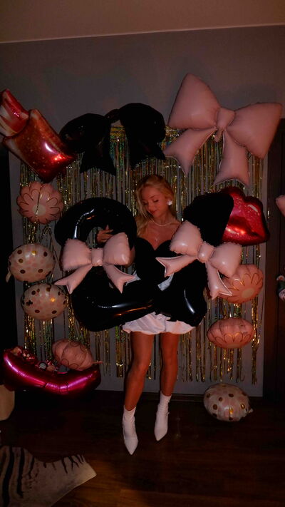 SashaHardys Gallery Image 25 SashaHardys Gallery Image 25