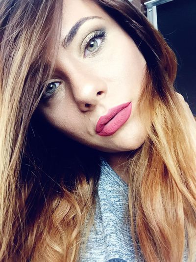 CrisliciousS's hot photo – thumbnail