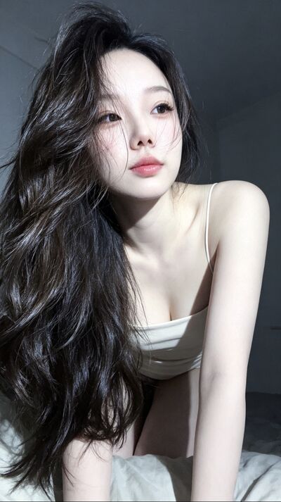 EsmeBrowm Gallery Image 18