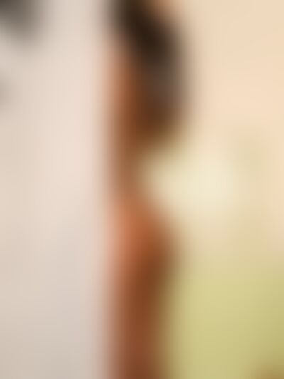 CrisliciousS's hot photo – thumbnail