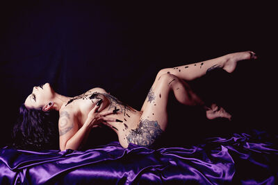 SinfulSindel Gallery Image 9 SinfulSindel Gallery Image 9