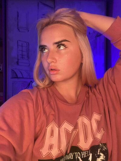 HaileyRosen's hot photo – thumbnail