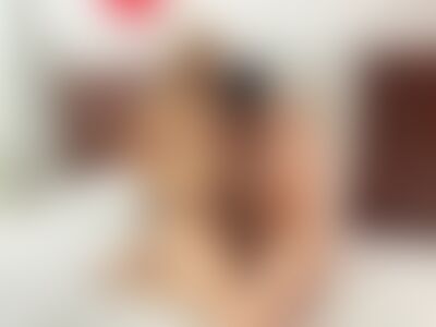 MaxAndTify's hot photo – thumbnail