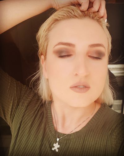 RebekaDeee's hot photo – thumbnail