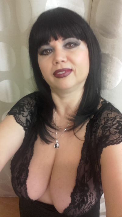 MatureVivian's hot photo – thumbnail